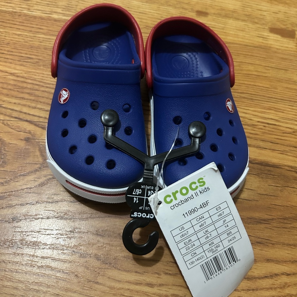 COPY - Never worn Tot Crocs size c6/7🏃🏽‍♂️